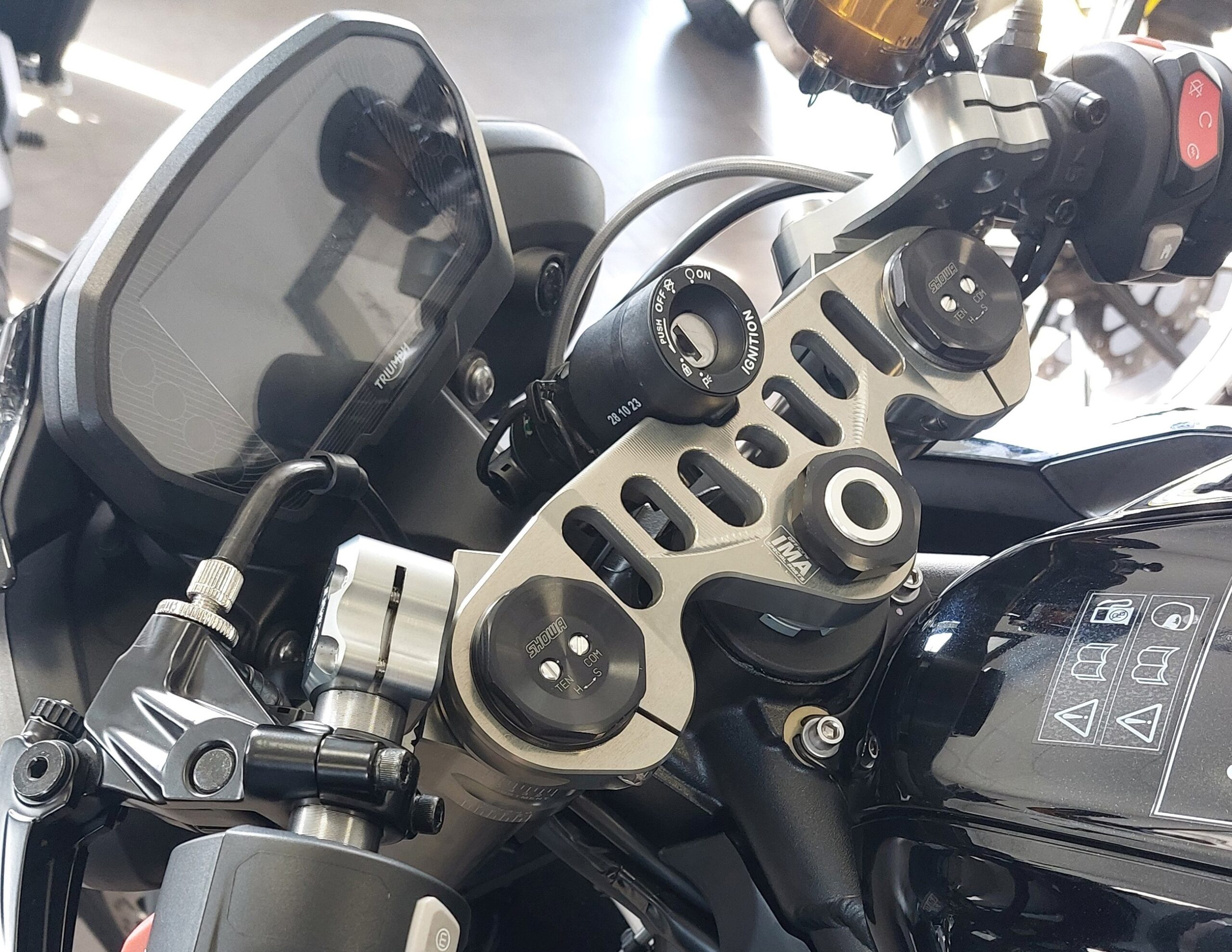 Street Triple 765_12